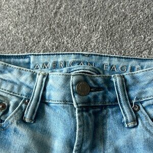 Men’s Light Wash Ripped Skinny Jeans